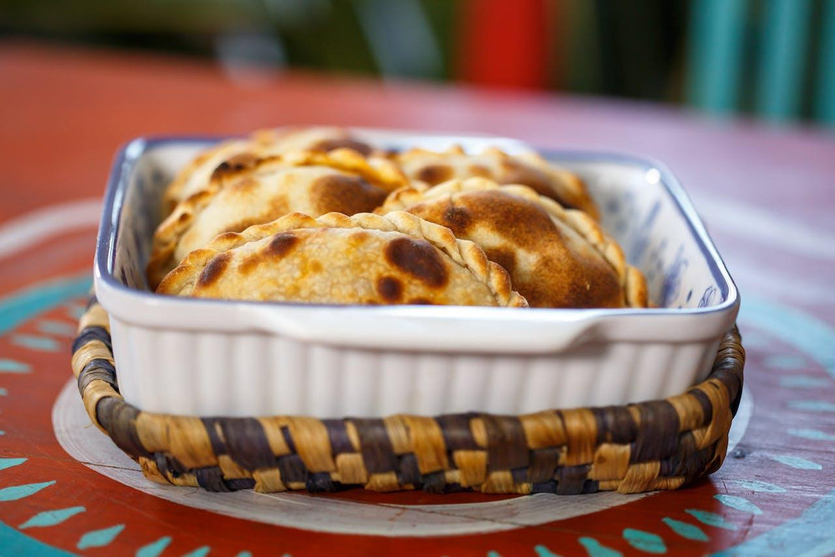 Empanada de carne con chimichurri - Wine.com.mx