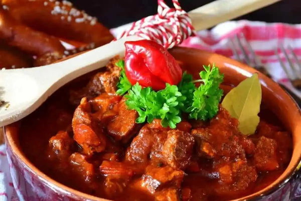 Estofado de costillas de cerdo en calsa de chile morita - Wine.com.mx